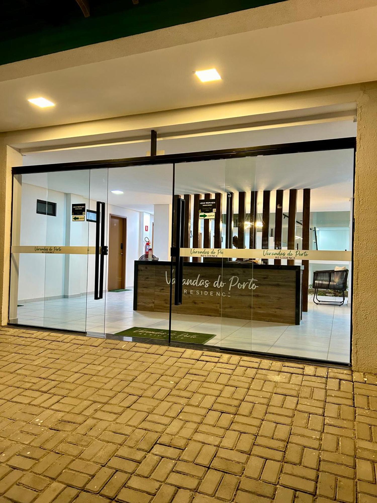 Flat Com Rooftop No Centro De Porto *
